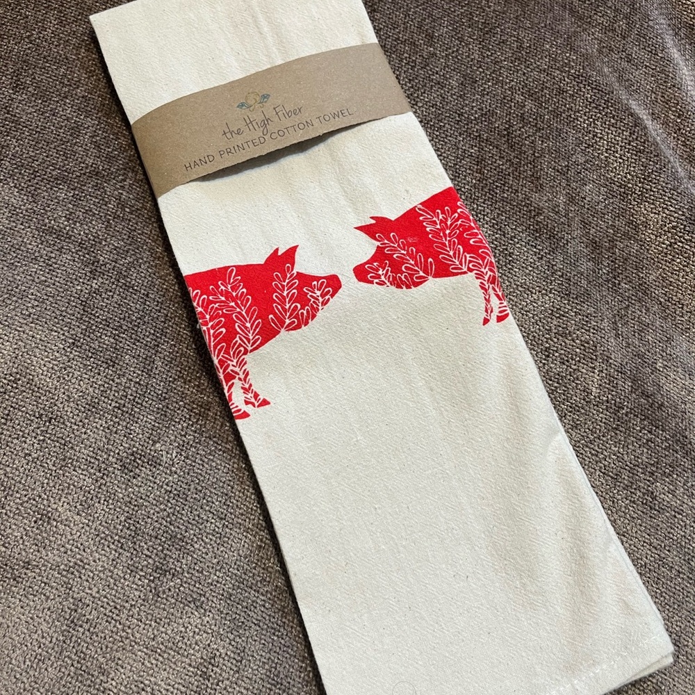 NWT Kitchen Dishtowel with Handprinted Pig Print